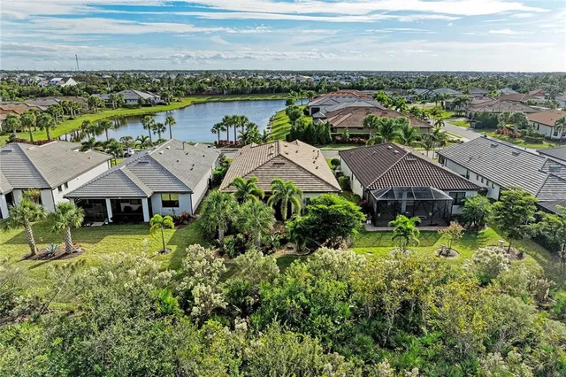 $679,900 | 17631 Colebrook Circle, Lakewood Ranch, FL 34202