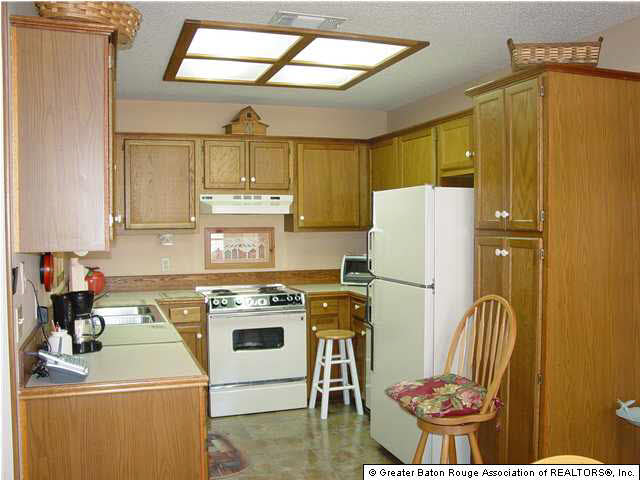 2059 Deer Ridge Avenue Baton Rouge, LA 70816 - Photo 2 of 7