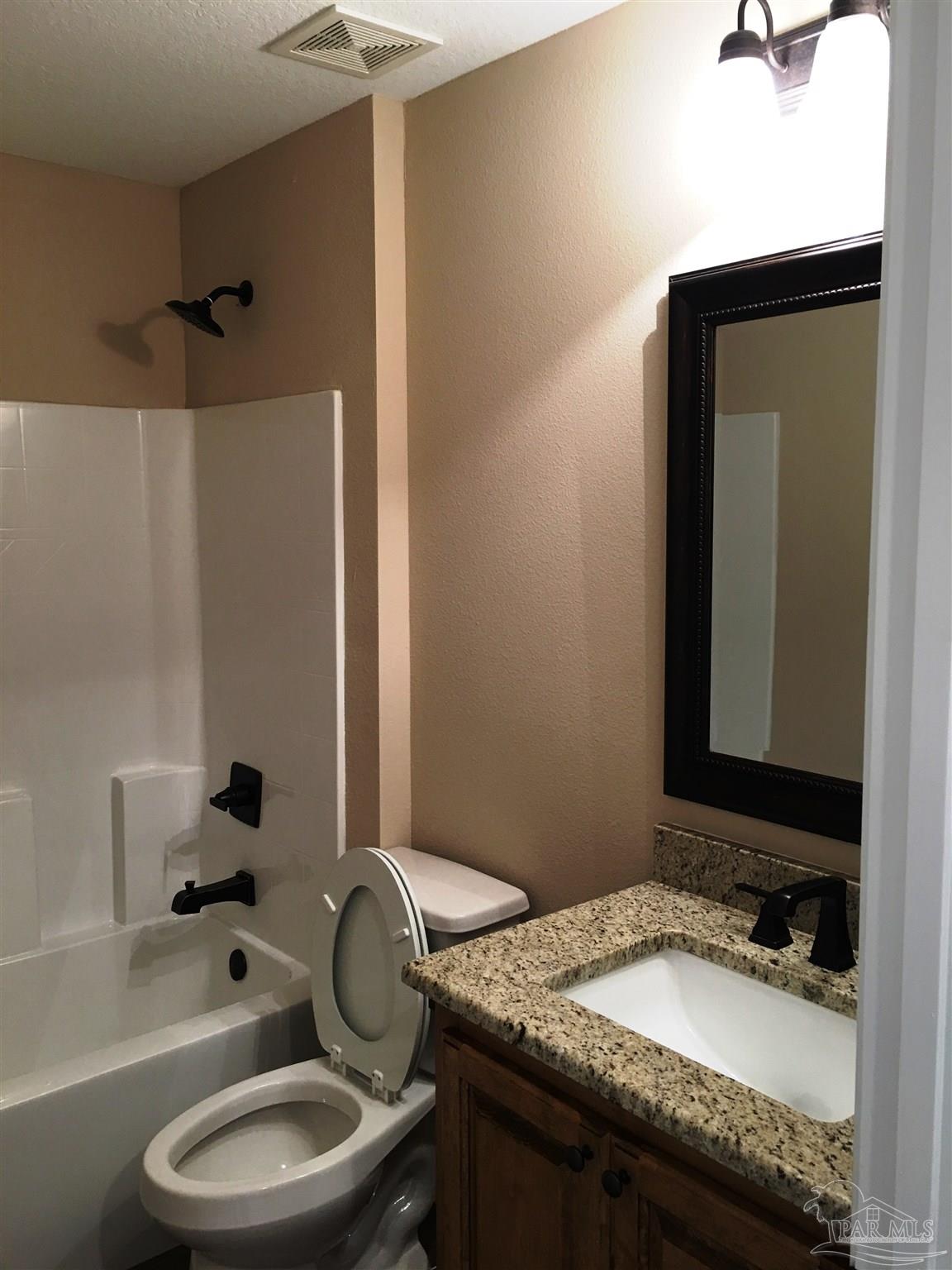 5480 South A Jones Road Milton, FL 32583 - Photo 14 of 35 A view of the 2nd full bathroom is shown here.