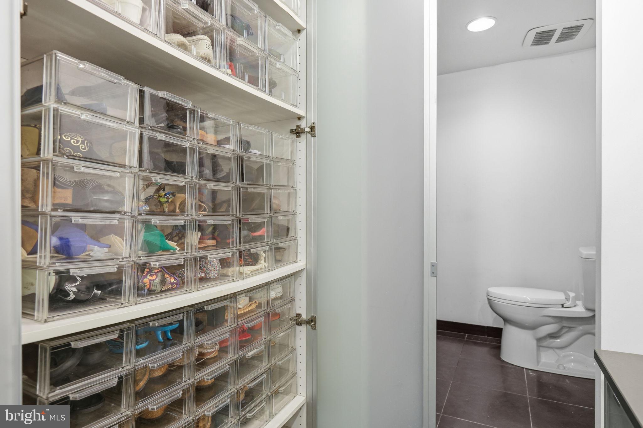 4100 Cathedral Avenue Northwest, Unit 615 Washington, DC 20016 - Photo 33 of 48
