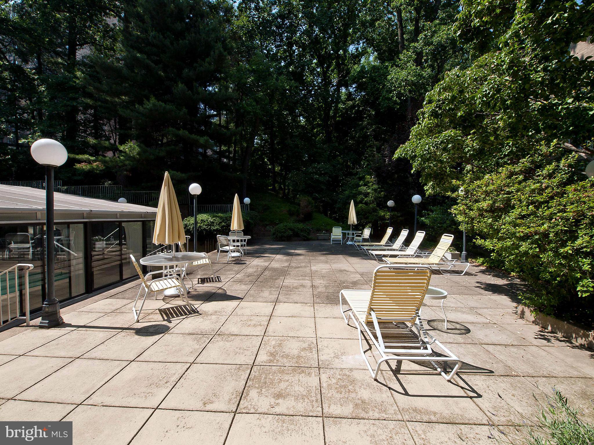 4100 Cathedral Avenue Northwest, Unit 615 Washington, DC 20016 - Photo 40 of 48 Sun Deck