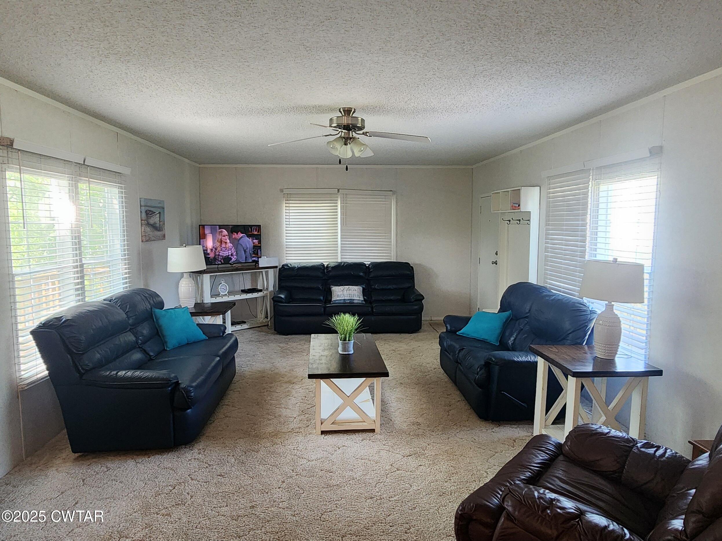 407 Pevahouse Camp Lane Decaturville, TN 38329 - Photo 12 of 44 living room