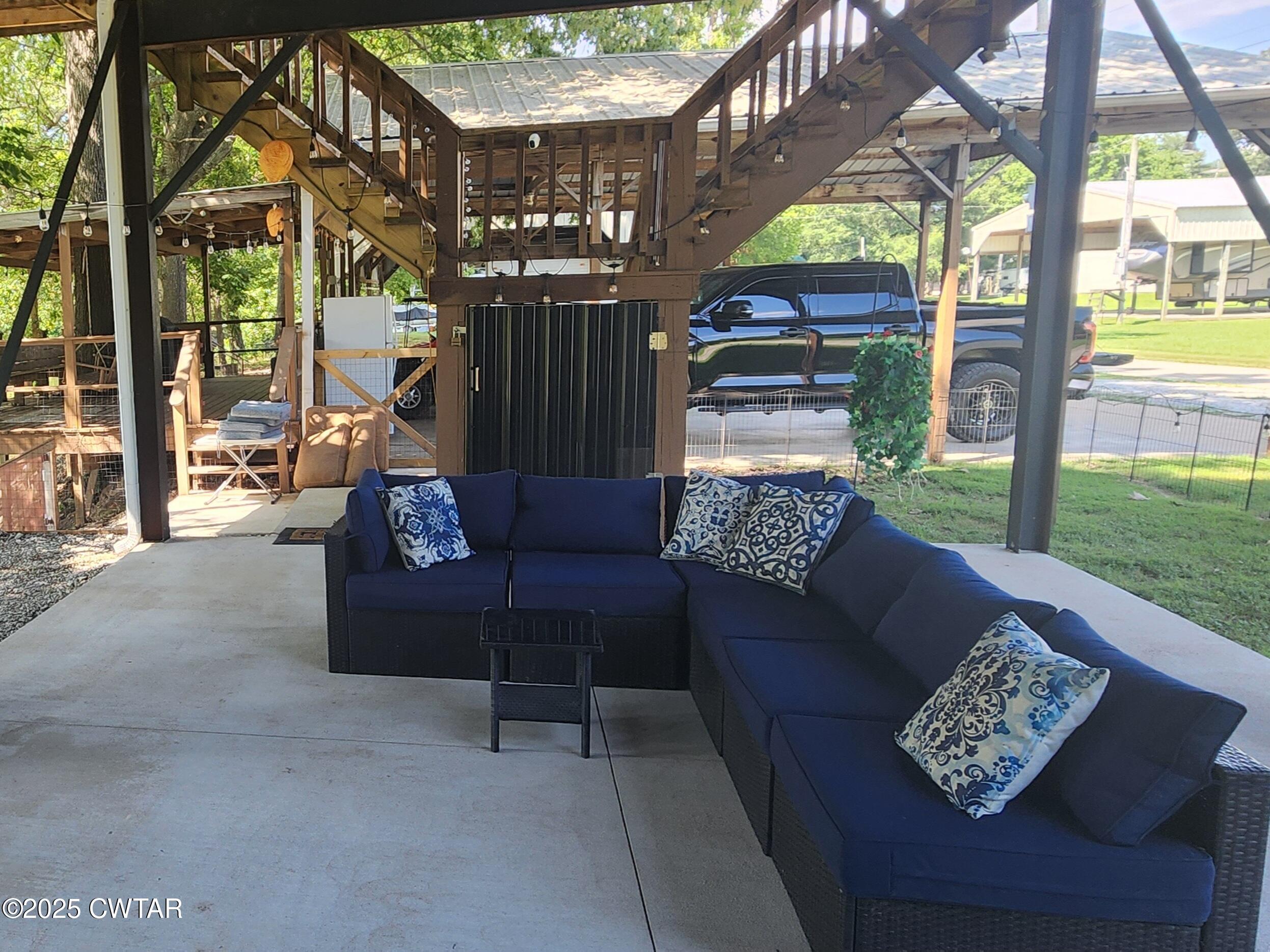 407 Pevahouse Camp Lane Decaturville, TN 38329 - Photo 30 of 44 sitting area