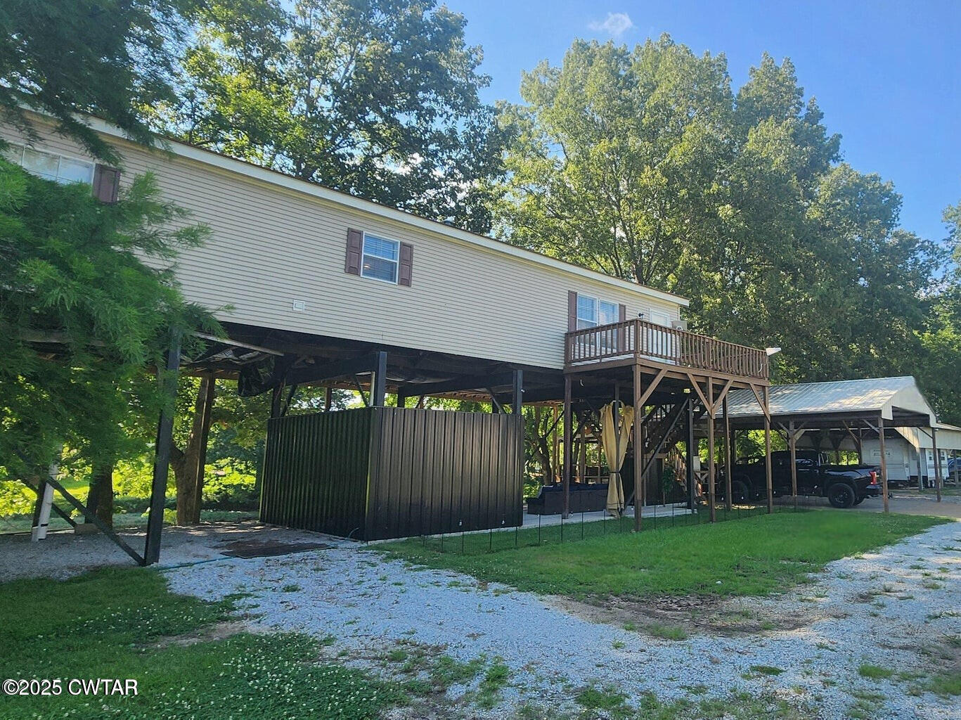 407 Pevahouse Camp Lane Decaturville, TN 38329 - Photo 3 of 44 extra covered parking