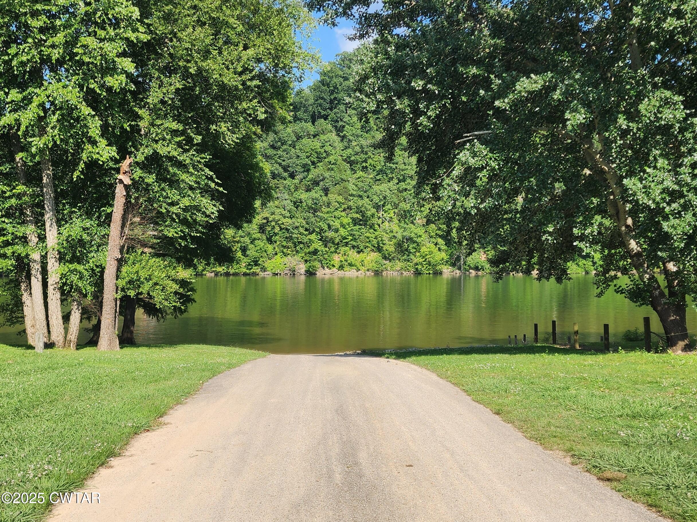 407 Pevahouse Camp Lane Decaturville, TN 38329 - Photo 44 of 44 community boat ramp