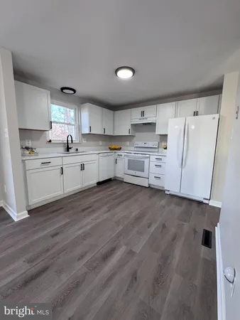 $2,000 | 76 Devonne Drive, Fredericksburg, VA 22407