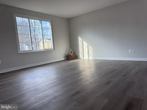 $2,000 | 76 Devonne Drive, Fredericksburg, VA 22407