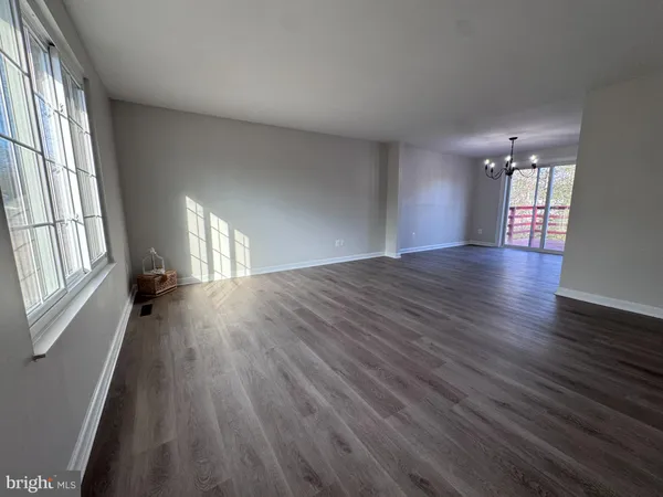 $2,000 | 76 Devonne Drive, Fredericksburg, VA 22407