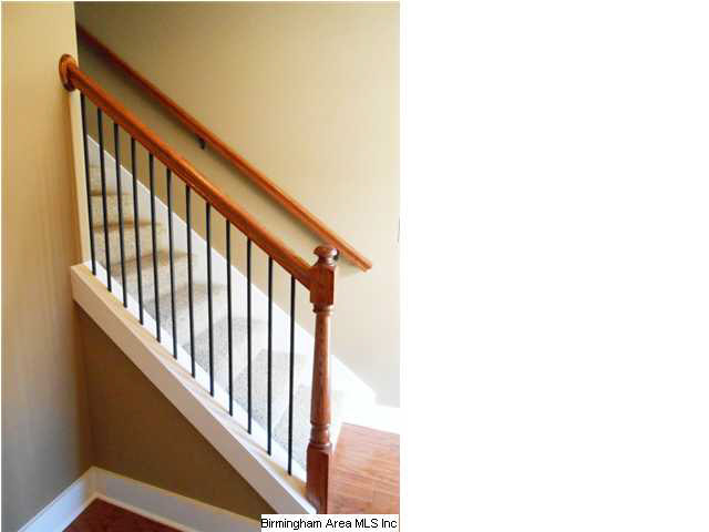1229 Grants Way Birmingham, AL 35210 - Photo 2 of 5