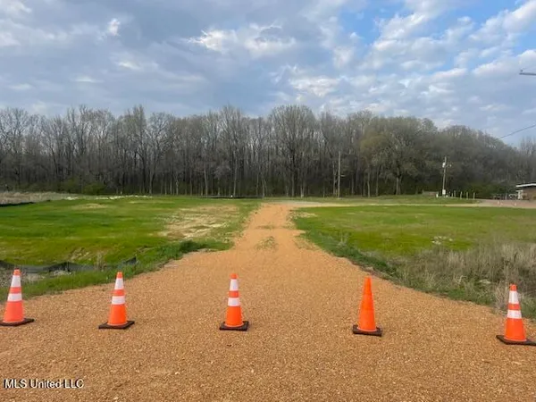 $259,000 | 15763 Highway 4, Senatobia, MS 38668
