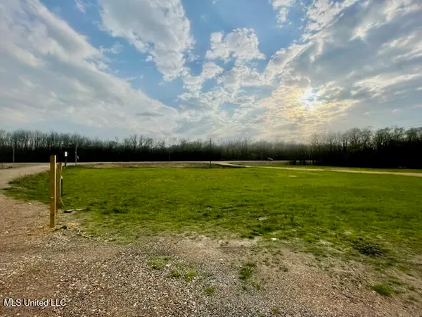 $259,000 | 15763 Highway 4, Senatobia, MS 38668