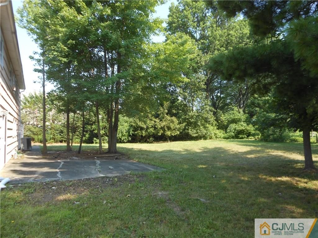 23 University Road East Brunswick, NJ 08816 - Photo 3 of 17 Gallery Image 3