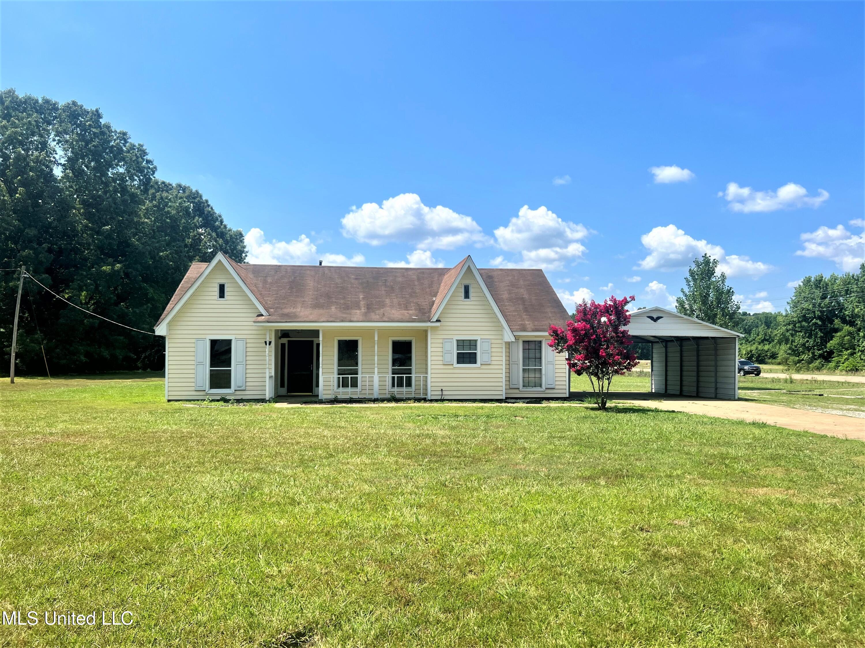 12 Forest Hill Road Byhalia, MS 38611 - Photo 1 of 13 Front View