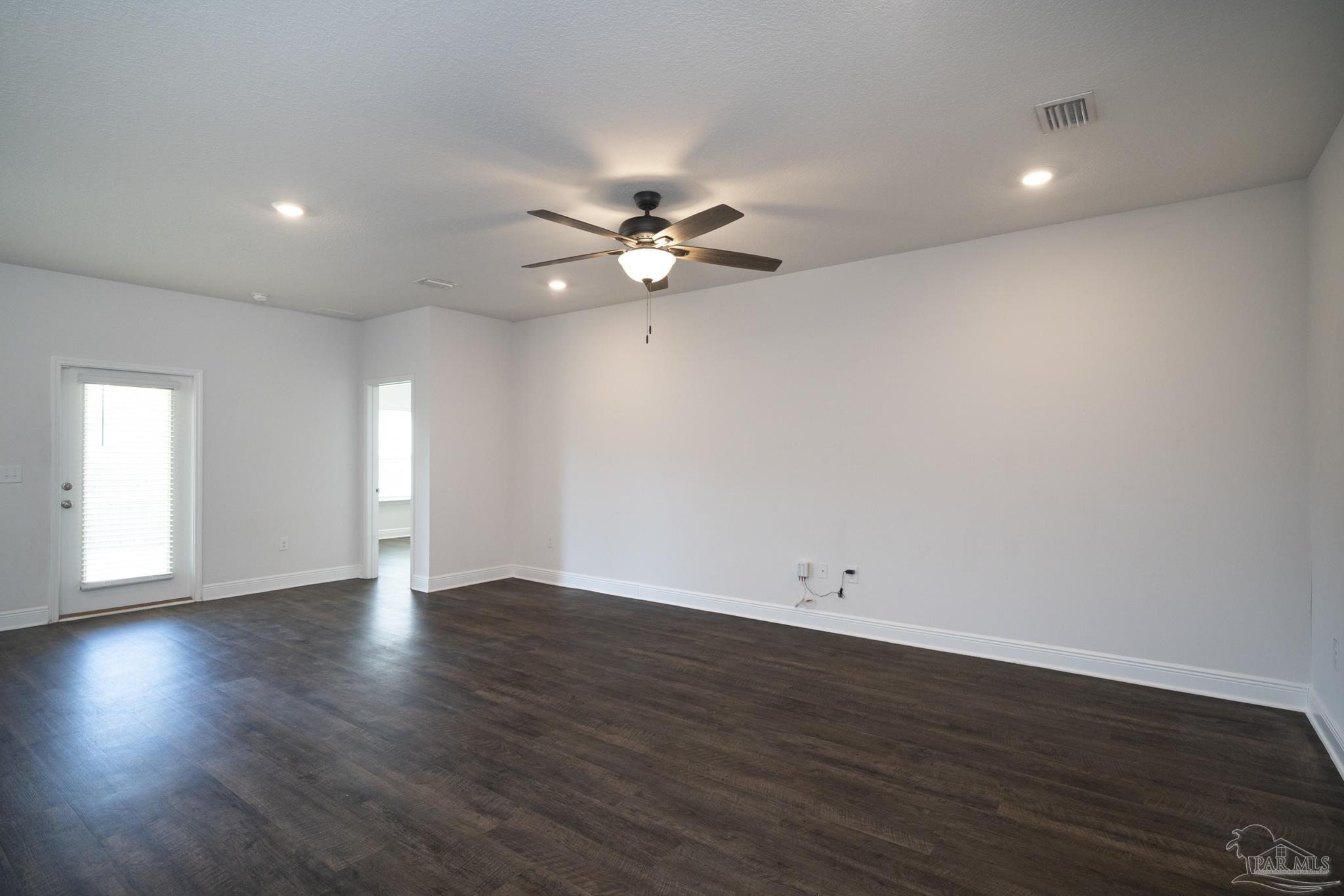 7987 Burnside Loop Pensacola, FL 32526 - Photo 11 of 39