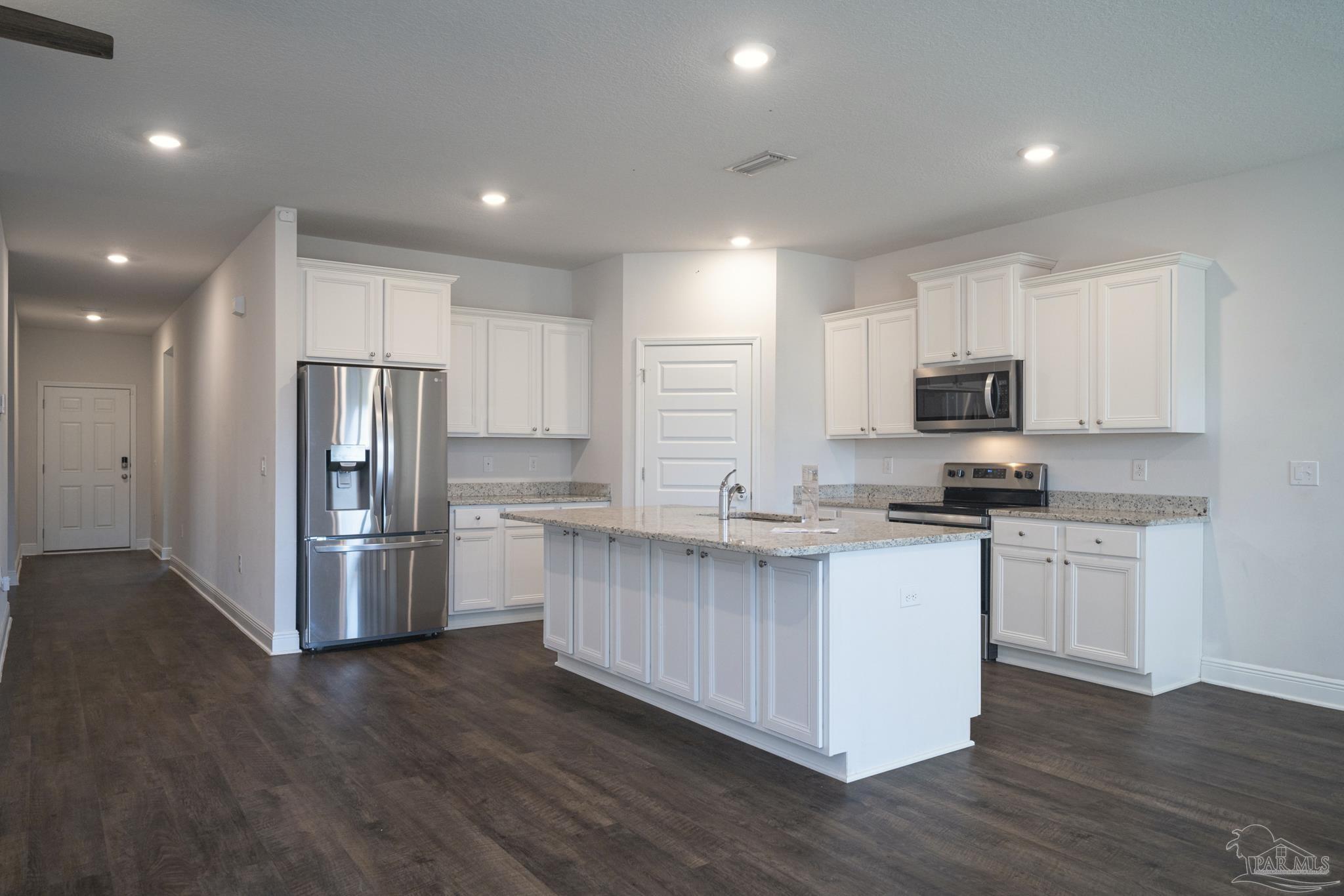 7987 Burnside Loop Pensacola, FL 32526 - Photo 7 of 39