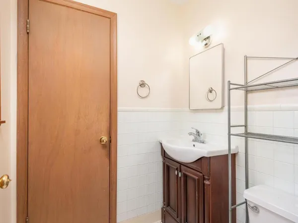 $2,950 | 6321 Wilryan Avenue, Edina, MN 55439