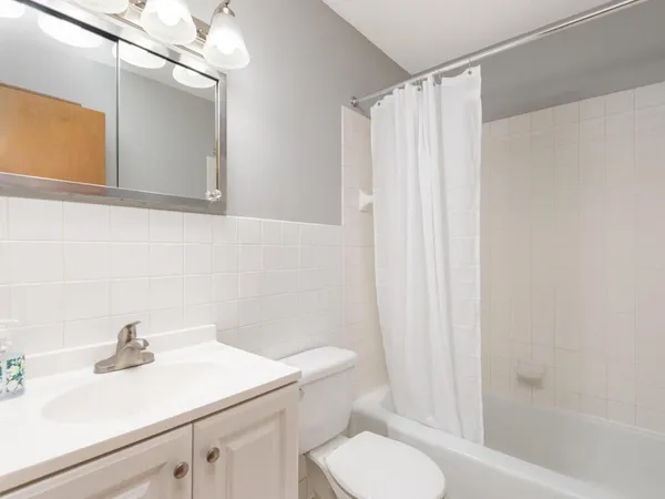 $2,950 | 6321 Wilryan Avenue, Edina, MN 55439