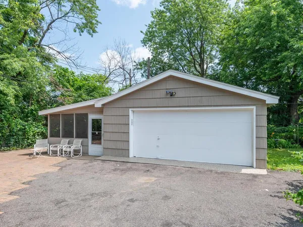 $2,950 | 6321 Wilryan Avenue, Edina, MN 55439