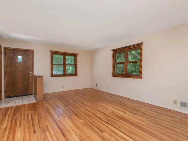 $2,950 | 6321 Wilryan Avenue, Edina, MN 55439