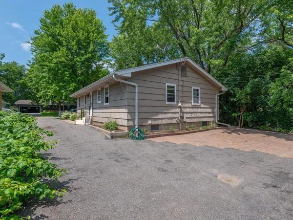 $2,950 | 6321 Wilryan Avenue, Edina, MN 55439