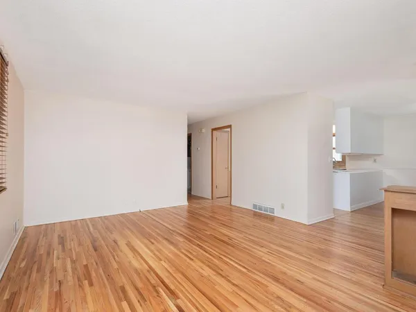 $2,950 | 6321 Wilryan Avenue, Edina, MN 55439