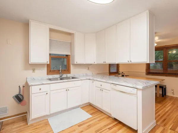 $2,950 | 6321 Wilryan Avenue, Edina, MN 55439