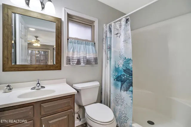 $260,000 | 114 Lakeshire Drive, Crossville, TN 38558