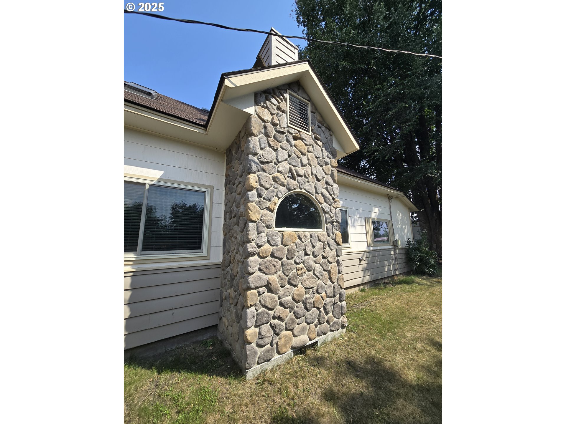 407 Residence Street Enterprise, OR 97828 - Photo 3 of 43 a view of front door of house