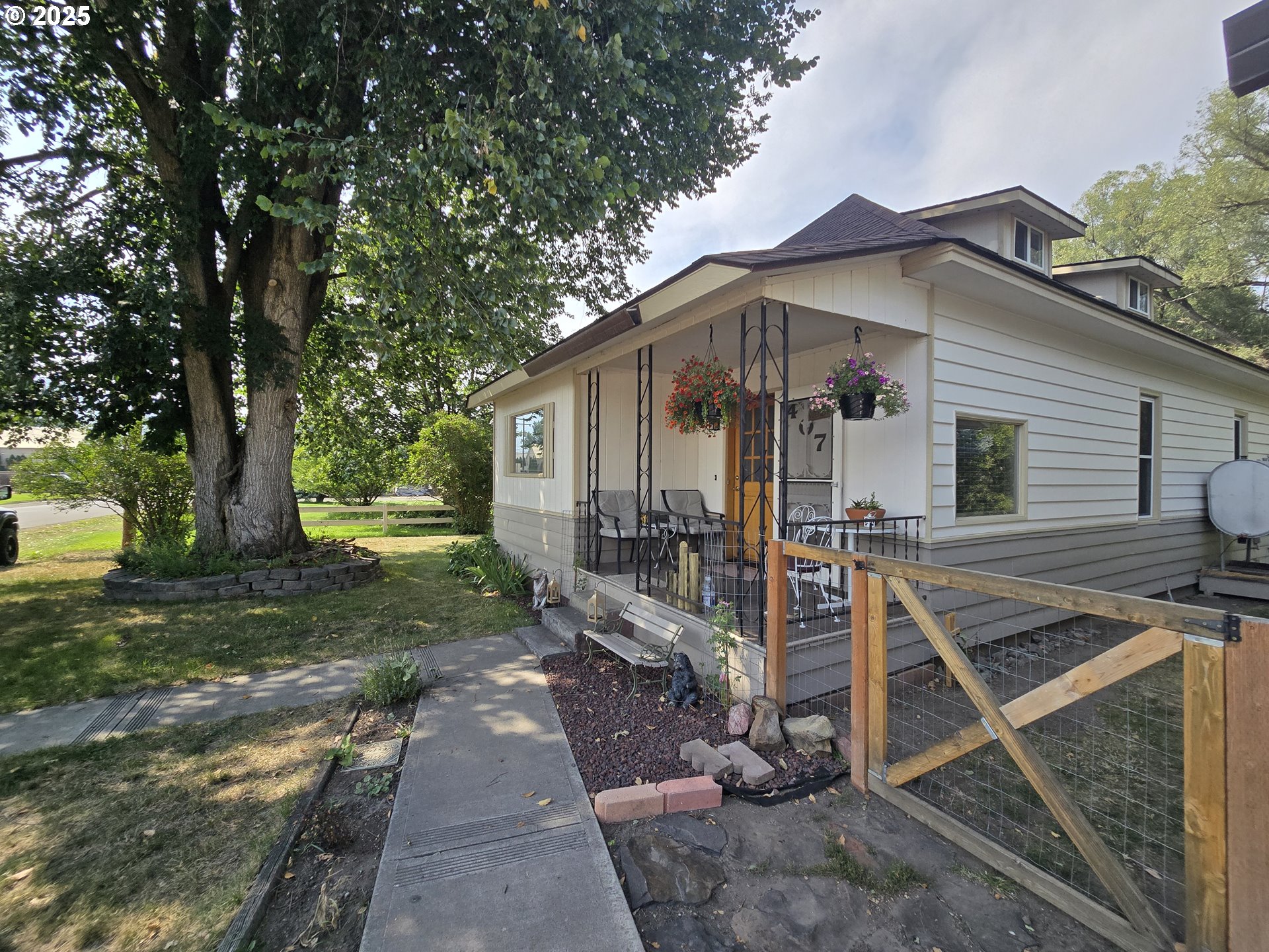 407 Residence Street Enterprise, OR 97828 - Photo 6 of 43 a view of house with a outdoor space
