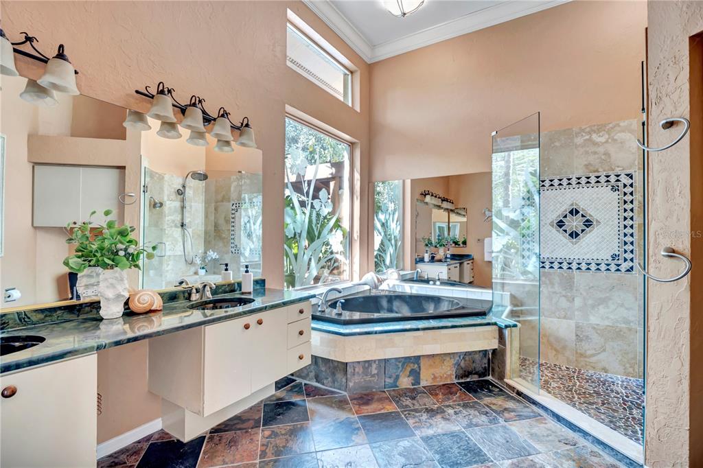 1343 Ranchero Drive Sarasota, FL 34240 - Photo 28 of 68