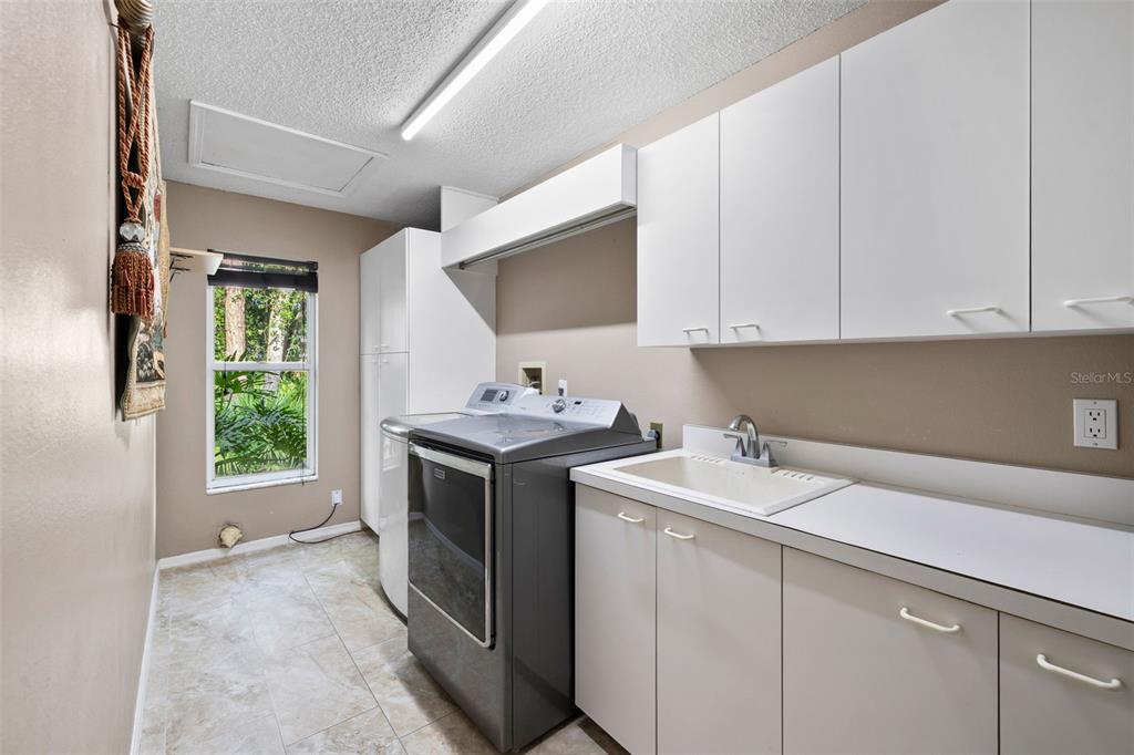 1343 Ranchero Drive Sarasota, FL 34240 - Photo 51 of 68