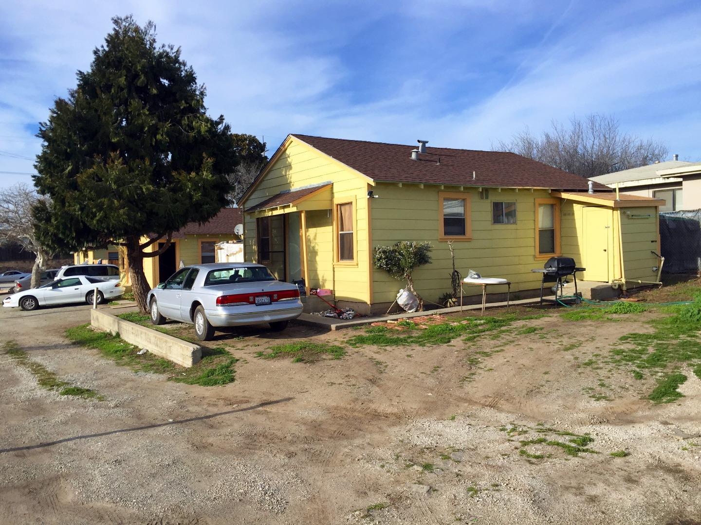 22 Natividad Road Salinas, CA 93906 - Photo 3 of 15