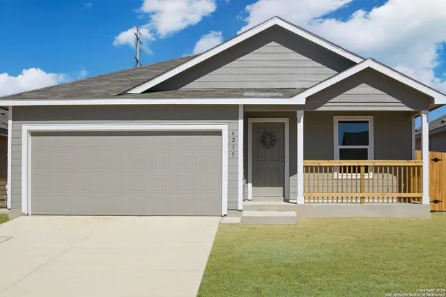 $1,900 | 6235 Chastetree, Bulverde, TX 78163