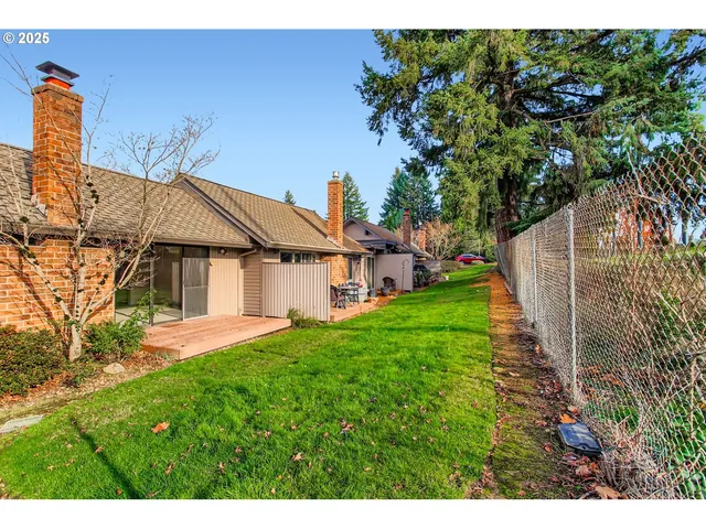 $360,000 | 7968 Southwest Scholls Ferry Road, Beaverton, OR 97008