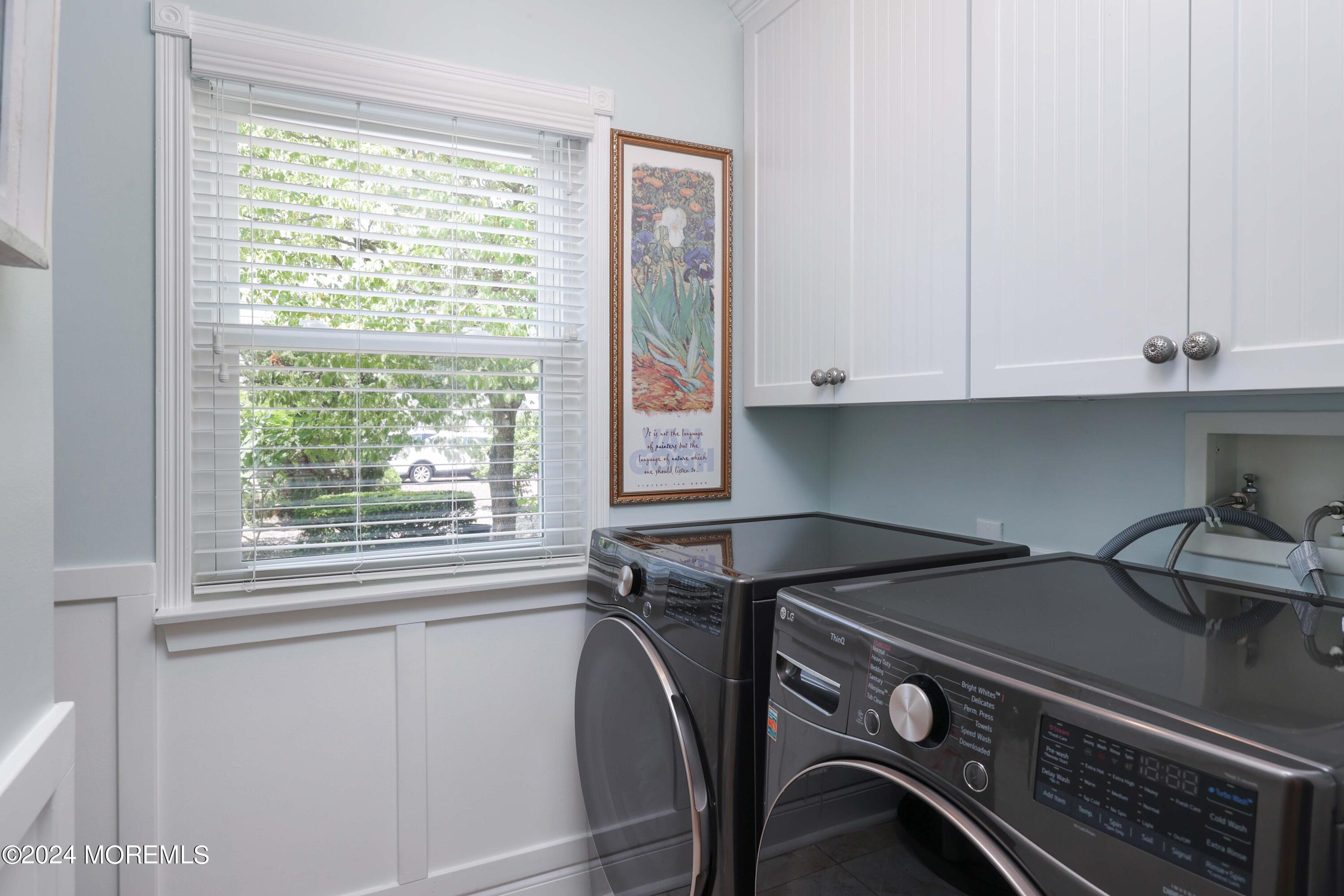 276 Jennings Road Manahawkin, NJ 08050 - Photo 14 of 28 Laundry Room