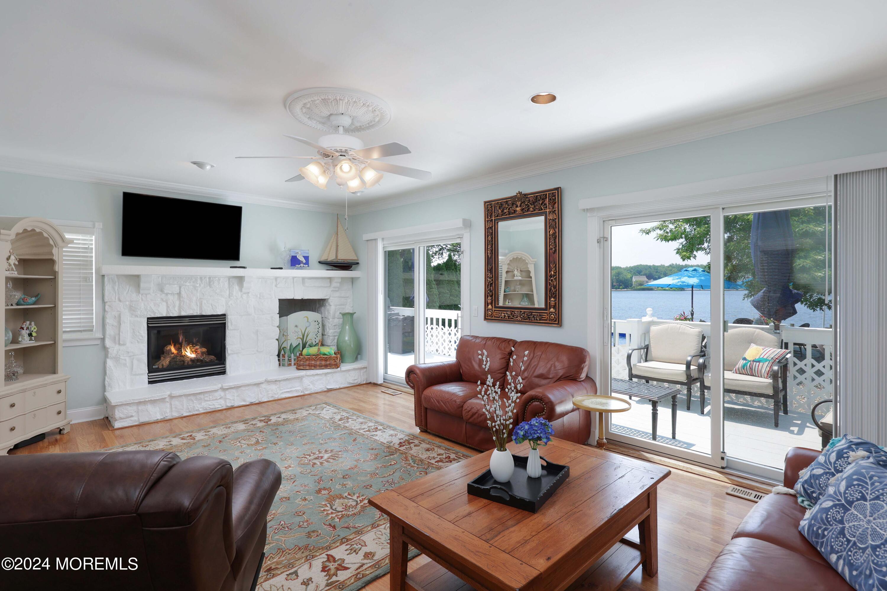 276 Jennings Road Manahawkin, NJ 08050 - Photo 8 of 28 Living Room