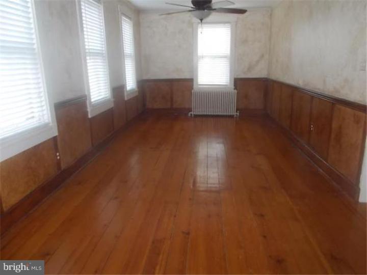 2868 Weaver Road Lancaster, PA 17601 - Photo 5 of 9 Bedroom