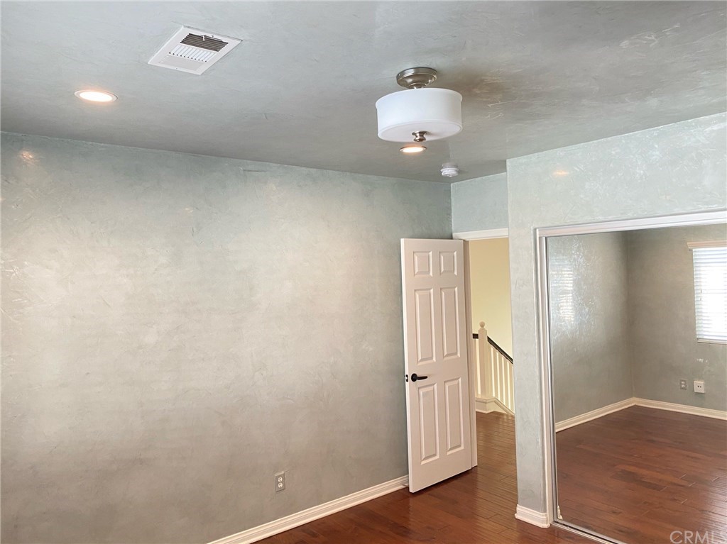 2455 Elden Avenue Costa Mesa, CA 92627 - Photo 9 of 13 Custom blue Venetian plaster