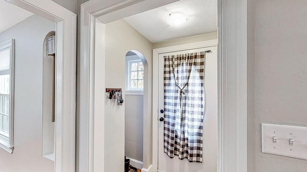 223 Emerson Street Springfield, MA 01118 - Photo 2 of 42 Gallery Image 2