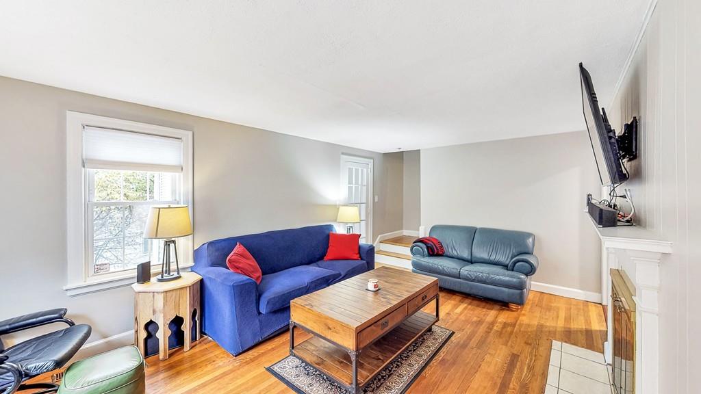 223 Emerson Street Springfield, MA 01118 - Photo 4 of 42 Gallery Image 4