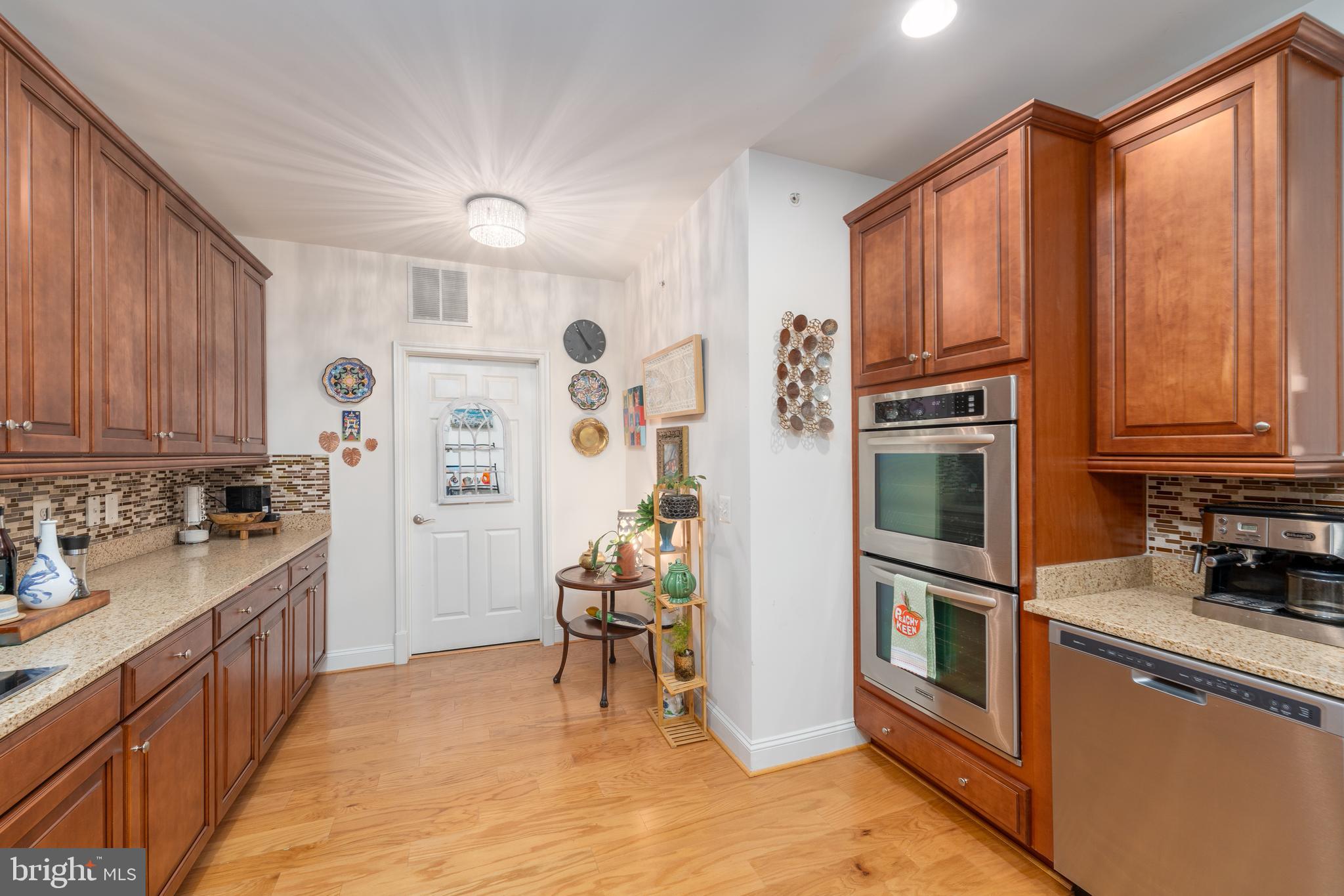 3100 Stone Cliff Drive, Unit 312 Baltimore, MD 21209 - Photo 6 of 29 Kitchen