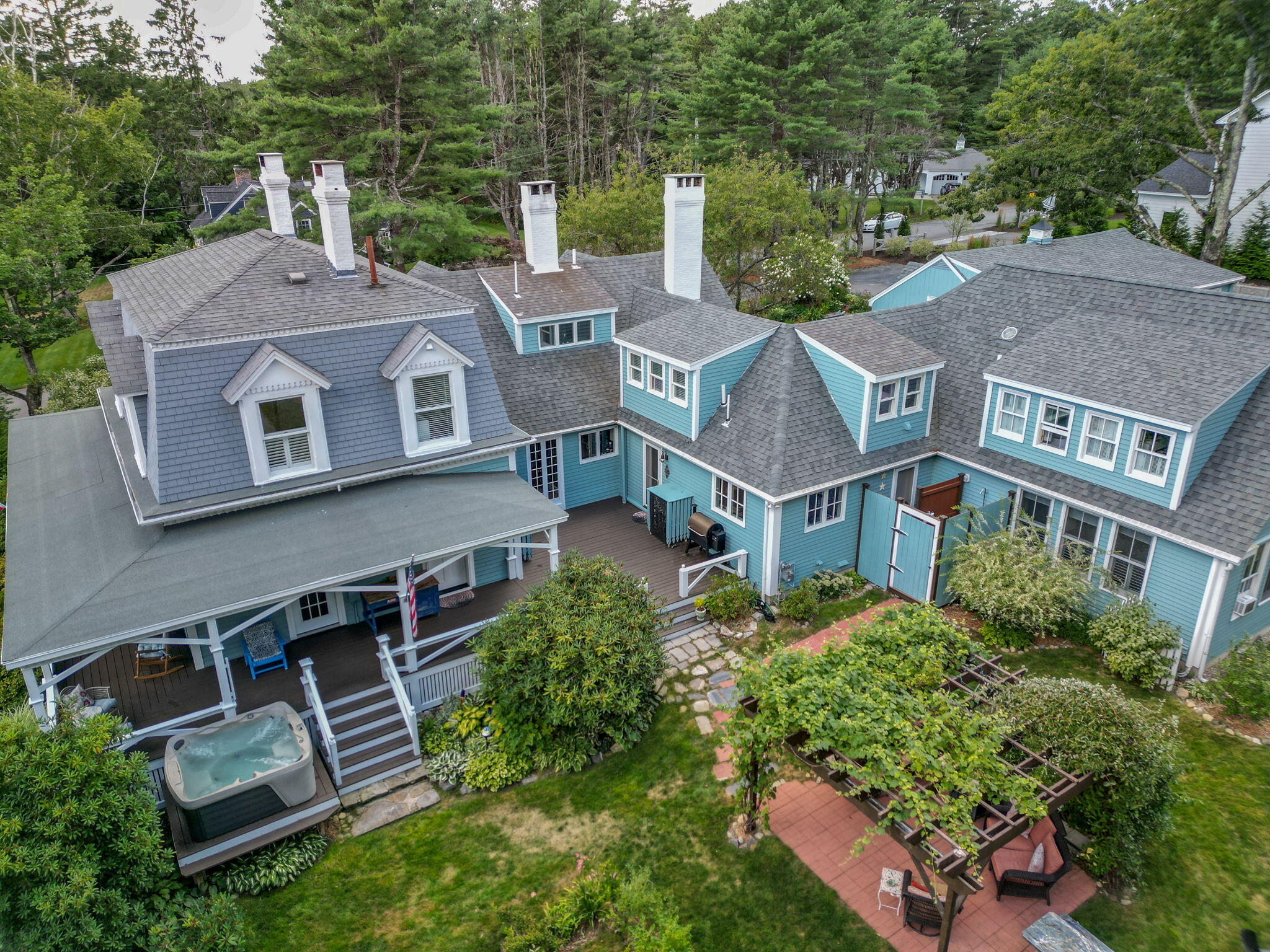 338 Foreside Road Falmouth, ME 04105 - Photo 2 of 191 1-web-or-mls-338 Foreside Rd-16