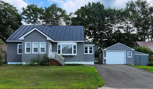 $190,000 | 177 Ohio Street, Millinocket, ME 04462