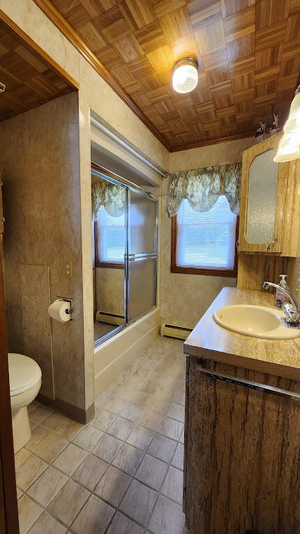 177 Ohio Street Millinocket, ME 04462 - Photo 14 of 26 1st Fl Bathroom