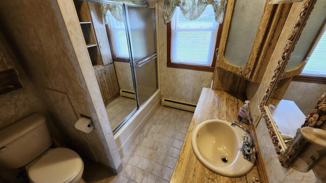 177 Ohio Street Millinocket, ME 04462 - Photo 15 of 26 1st Floor Bath