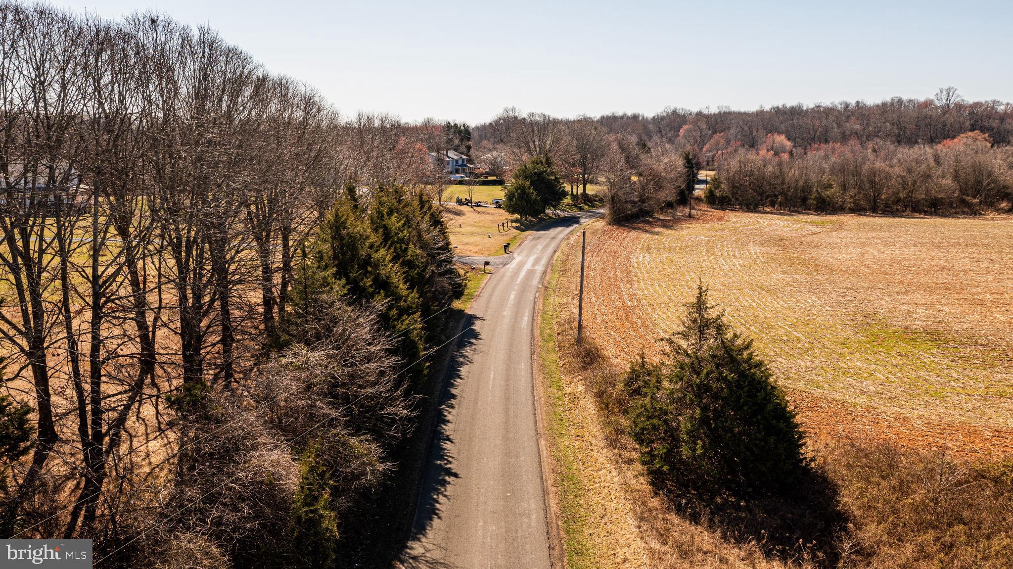 8158 Botha Road Warrenton, VA 20186 - Photo 20 of 30 a view of a town with mountains in the background