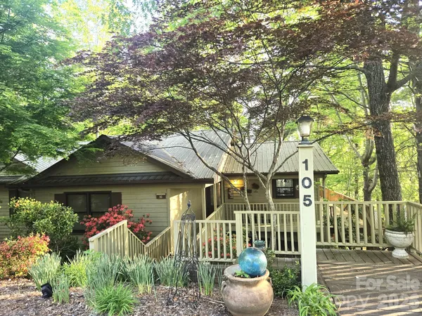 $279,900 | 105 Bent Creek Boulevard, Unit 16, Lake Lure, NC 28746