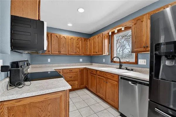 $440,000 | 23718 Rte 291, Harrisonville, MO 64701