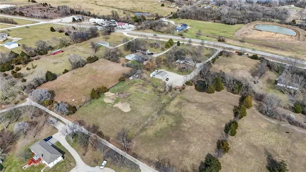 $440,000 | 23718 Rte 291, Harrisonville, MO 64701