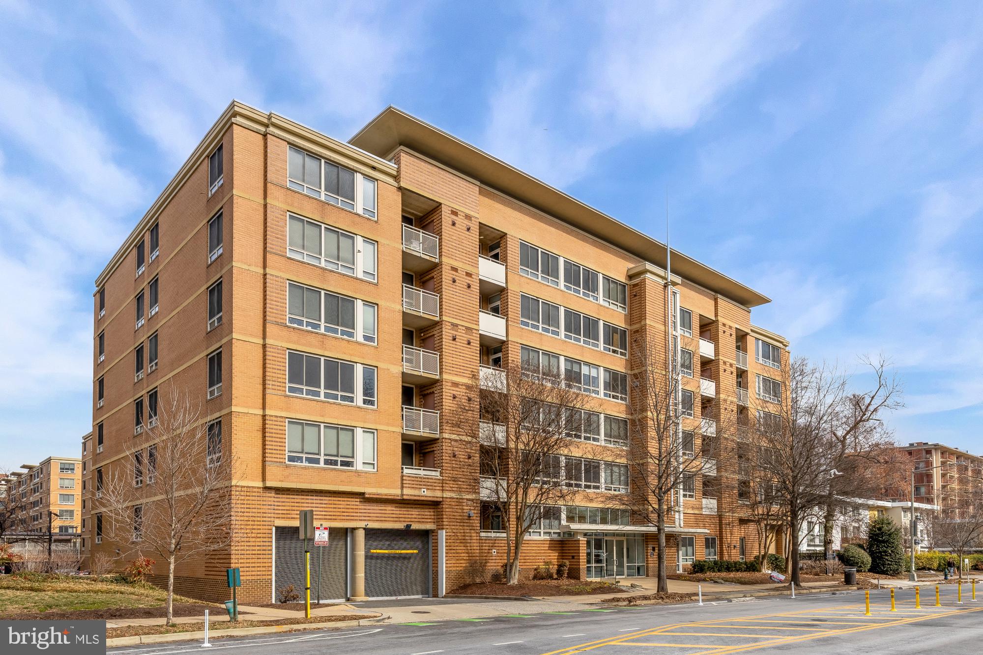 355 I Street Southwest, Unit 621 Washington, DC 20024 - Photo 2 of 34 Front Exterior
